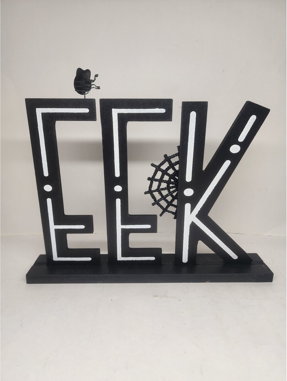 Wood Eek! Halloween Decoration sign! Free Standing Spider Theme